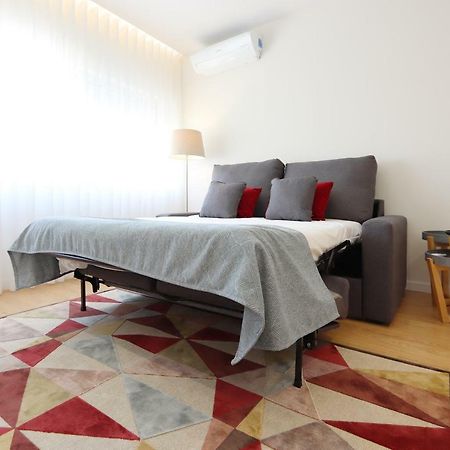 Hm - Living Batalha Square 2 Apartment Porto Exterior photo