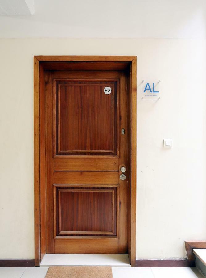 Hm - Living Batalha Square 2 Apartment Porto Exterior photo