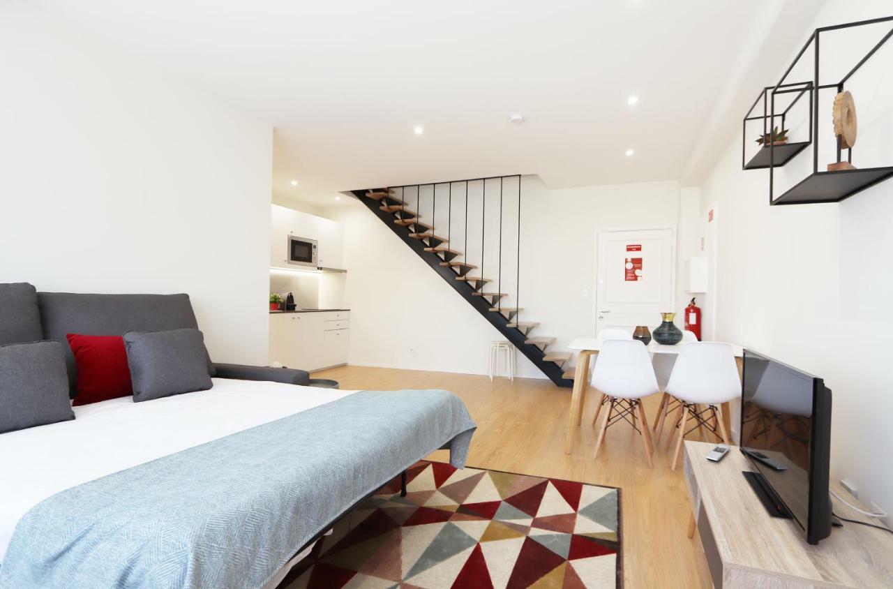 Hm - Living Batalha Square 2 Apartment Porto Exterior photo